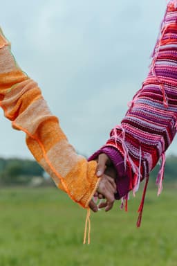 Cum să îți îmbunătățești relațiile interpersonale
