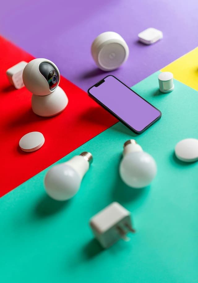 Automatizări casnice: smart-home wired cu design discreți