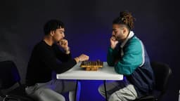 Rolex Submariner vs. Omega Seamaster: duelul elitelor