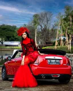 Accesorii auto de lux: truse de voiaj și mini-baruri pentru mașină