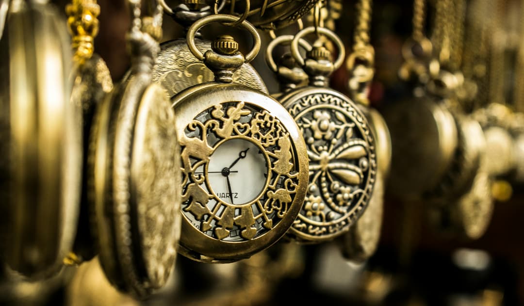 Ceasuri smart vs. ceasuri clasice: ce alegere este mai potrivită pentru tine?