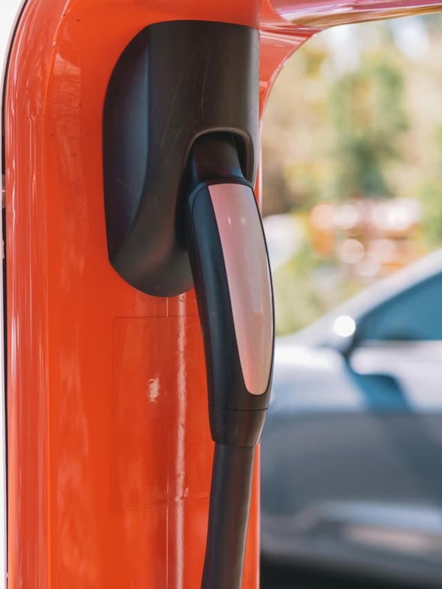 Hibrid plug-in: echilibru între electric și diesel